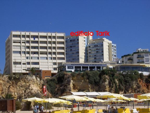 [edificio+Tarik_praia.jpg]