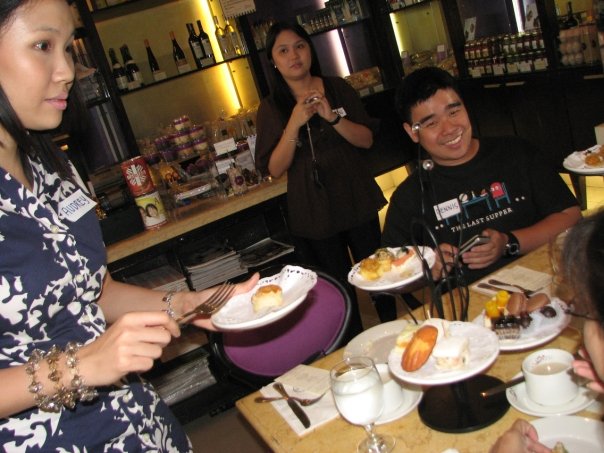 [2802_83651603432_502328432_1604150_5925778_n.jpg]