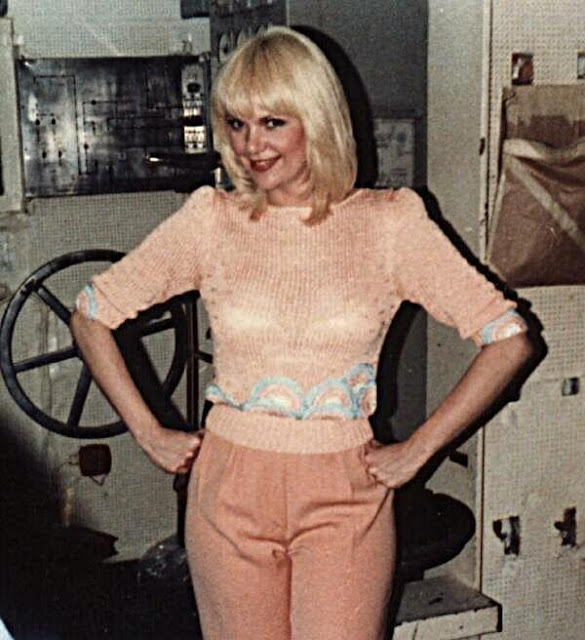 Lil' Blonde Darling: Ann Jillian! ~ Darian Darling: A Guide To Life For