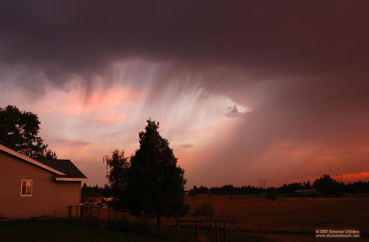 [Bend-Oregon-Lightning-Pics-Ominous-Sky.jpg]
