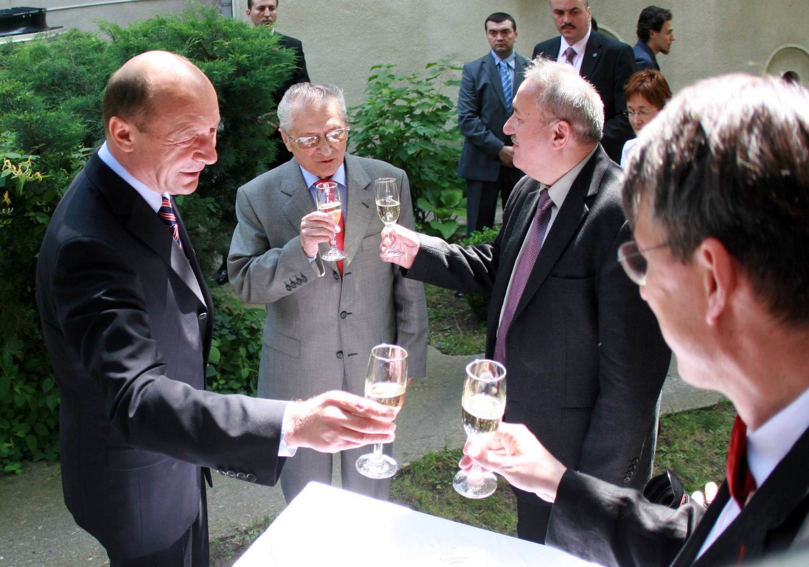 Previzualizaţi