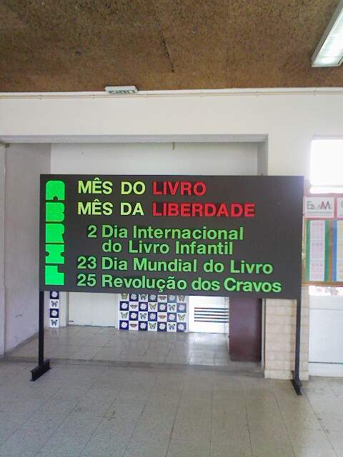 [placard+abril.jpg]