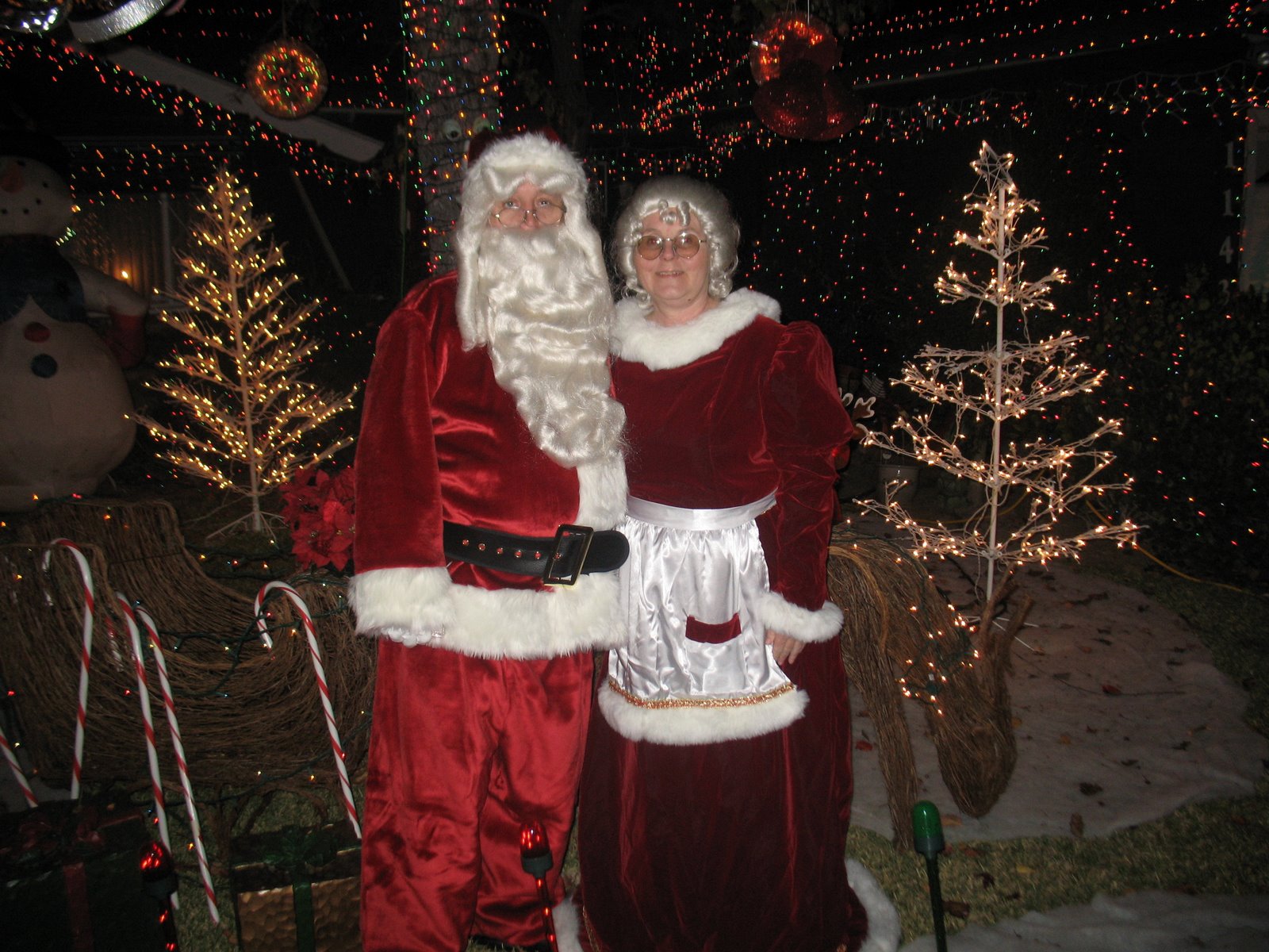 [Christmas+2007+Santa+031.JPG]