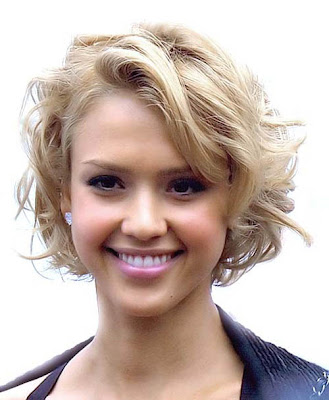 Hairstyles 2011 Short Feminine Hair Style