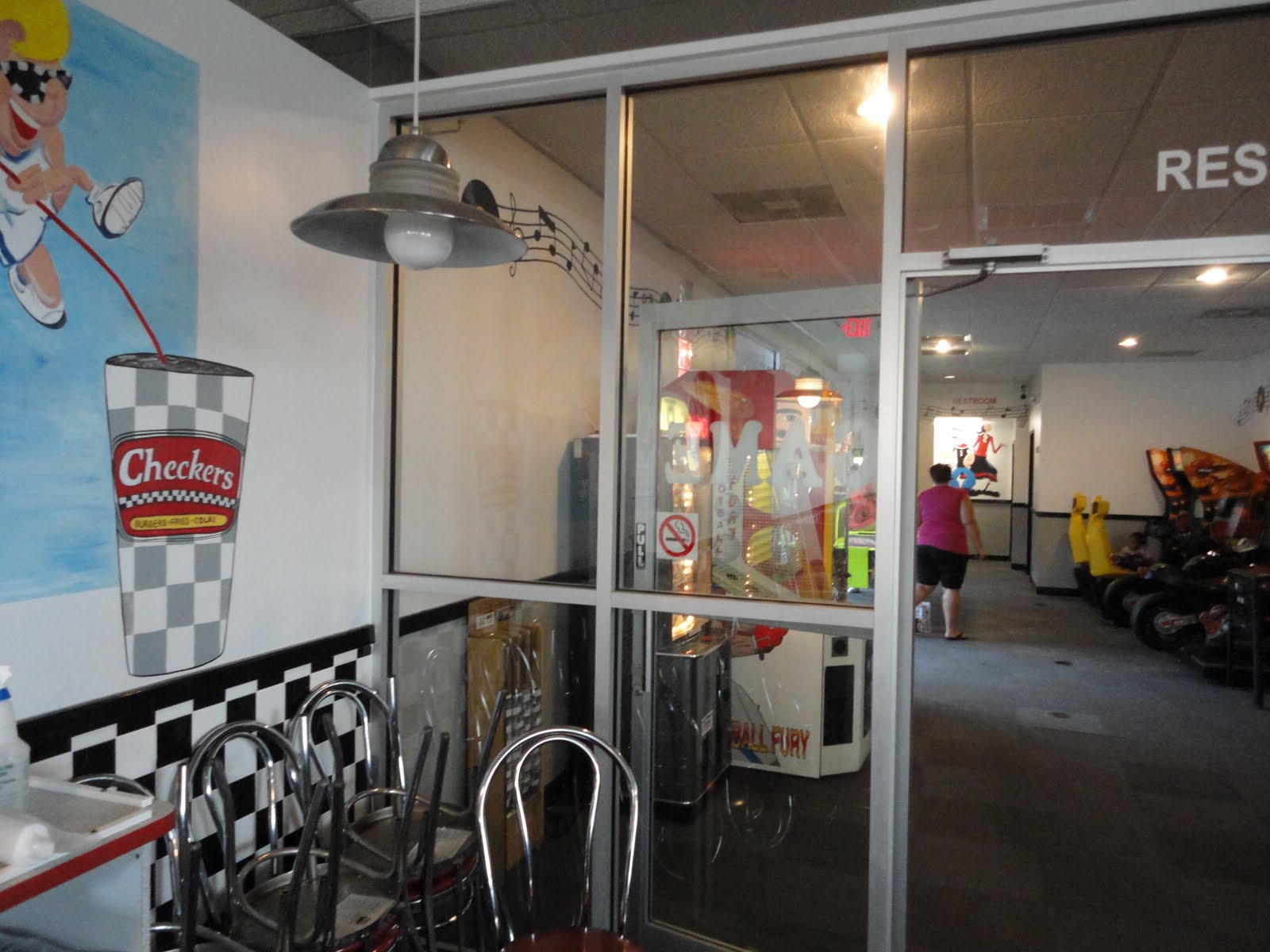 The Florida Dine and Dash World's Largest Checkers. Not sure they even