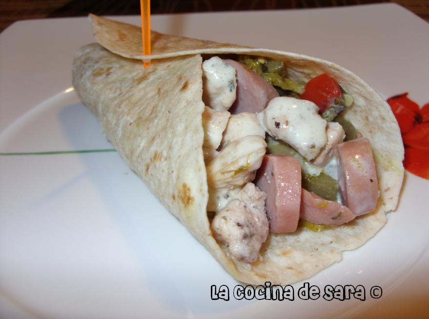 La Cocina de Sara Burritos Mixtos con Salsa de Yogur al Curry