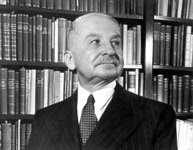 Mises en su biblioteca