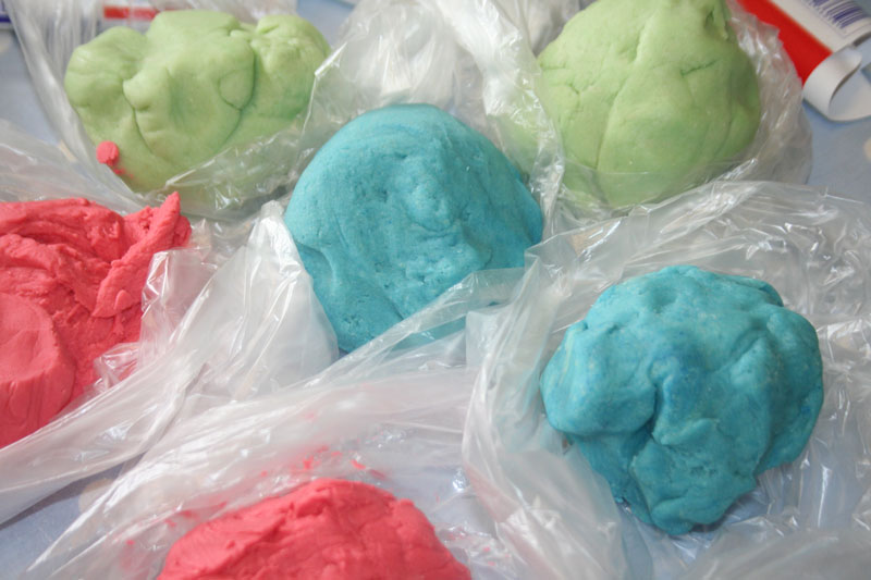 [playdough1.jpg]
