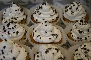 [cupcake1a.jpg]