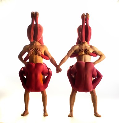 [pilobolus110205position.jpeg]