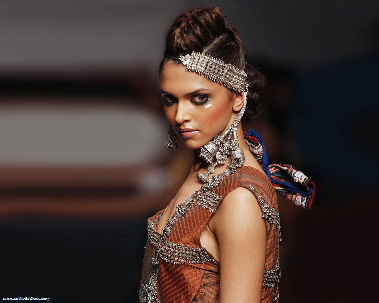 [deepika_9_214.jpg]