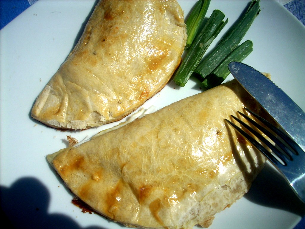 Canela kitchen (gloria) Oven empanadas with shrimps & cheese