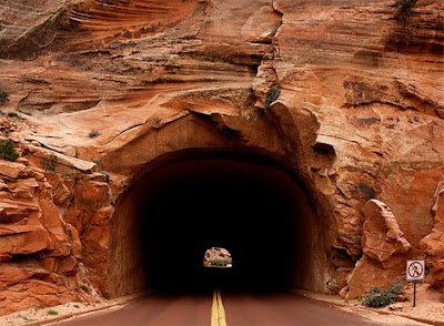 10 Terowongan Unik Di Dunia [ www.BlogApaAja.com ]