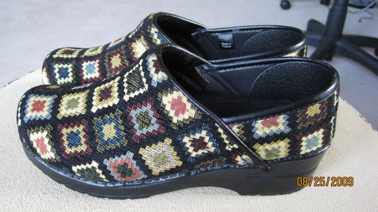 [clogs.JPG]