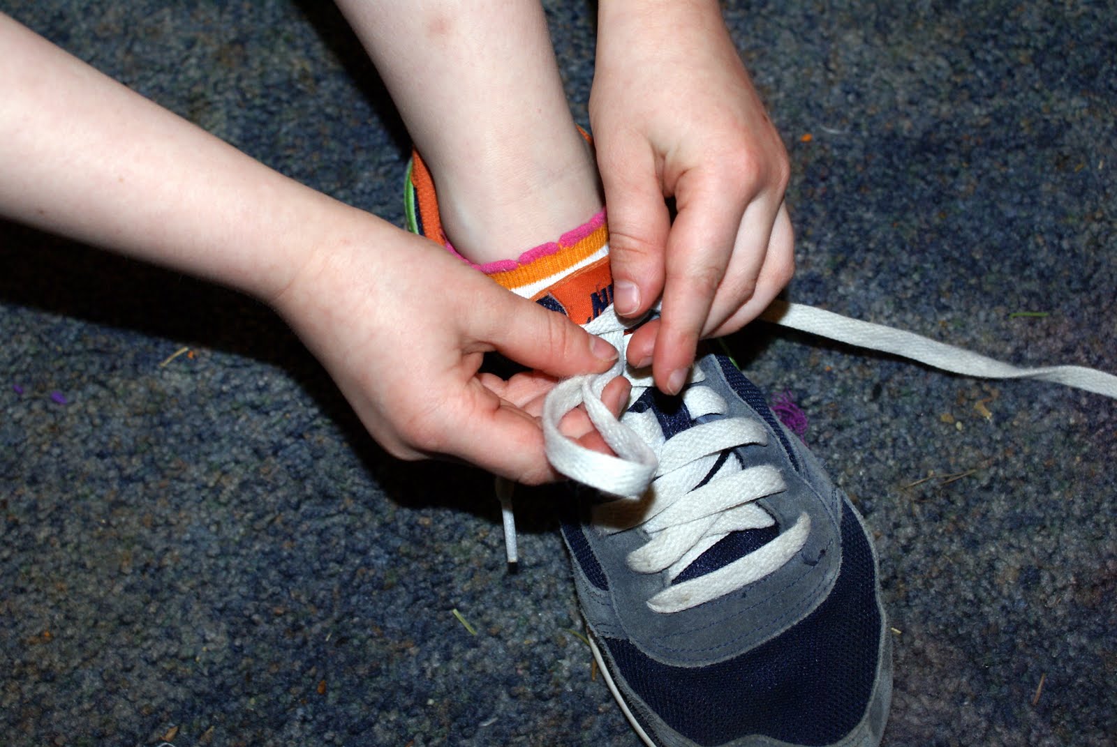 Its a Wild Life Cali�s First Tutorial Tying Shoes