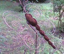 DECORACIÓN - Mariposa de alambre y chapa