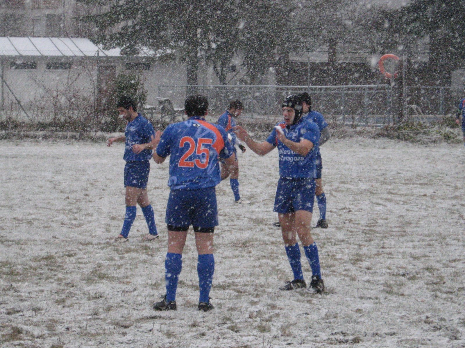 [jaca+vs+uni+015.jpg]