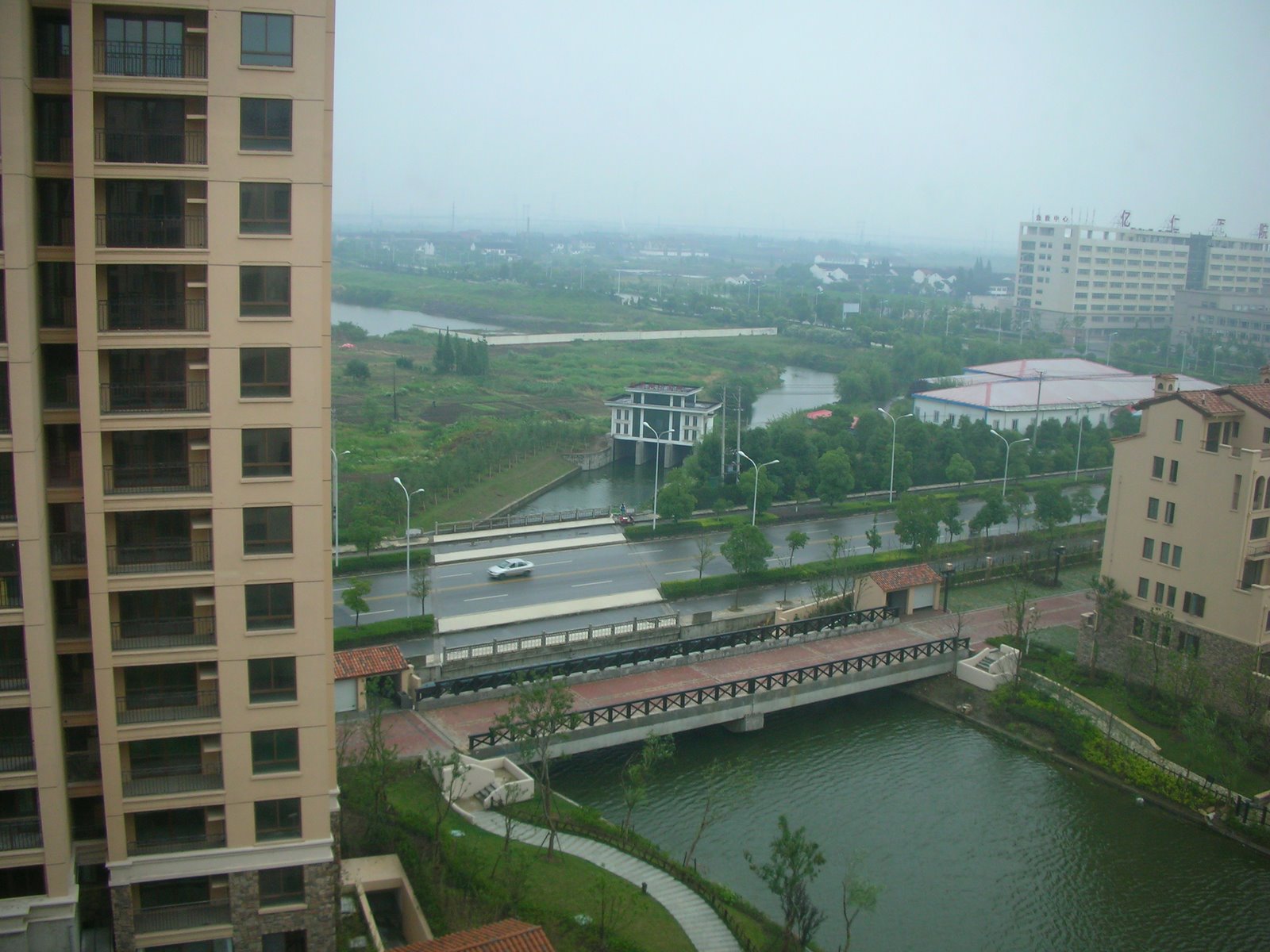 [DSCN8147.JPG]
