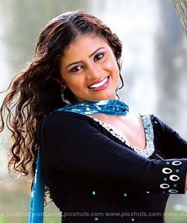 Amila Nadeeshani Photos