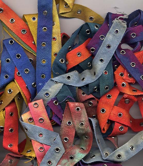 [eyelet+twill_www.jpg]