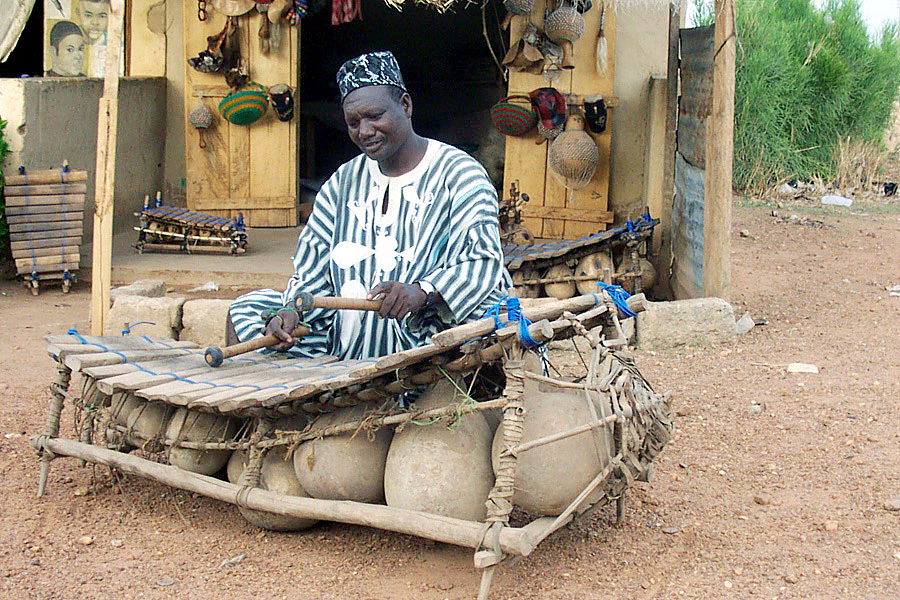 Interesting stories in Africa The beautiful African Xylophone
