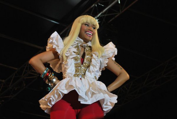 Nicki Minaj returned to Trinidad & Tobago yesterday on (Oct 30).