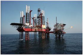 Real To Platforme Petroliere In Marea Neagra