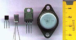 [250px-Transistor-photo.jpg]