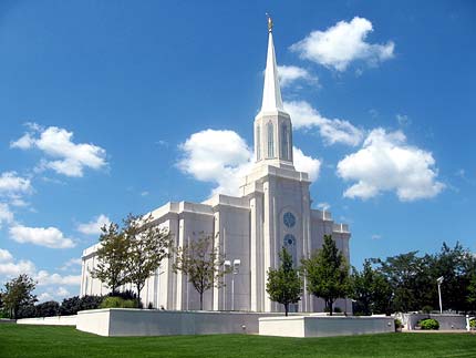 [saint_louis_lds_mormon_temple.jpg]
