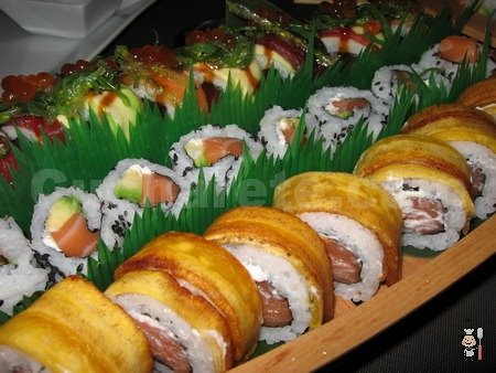 [FOTO+2+caribe+roll++y+arcoiris+roll+(rollos+de+sushi).jpg]