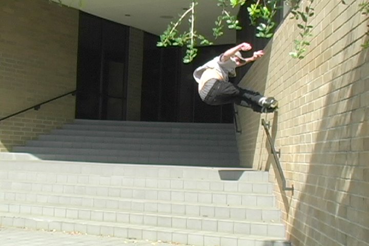 [tim+zero+wallride.JPG]