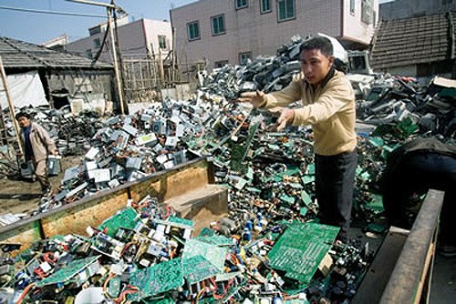 [basura-electronica.jpg]