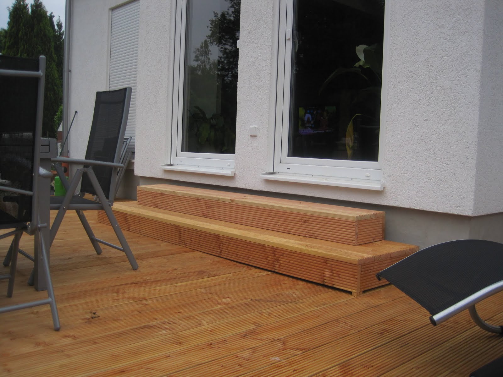 Unser liebevoller Haus und Gartenblog Terrassenstufe aus Douglasie