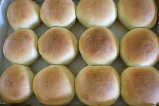 [Potato+pan+rolls04.JPG]