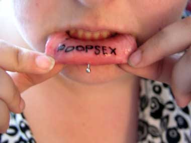 celebrity lip tattoo images