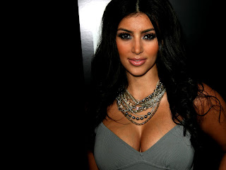 Free unwatermarked wallpapers of Kim Kardashian at Fullwalls.blogspot.com