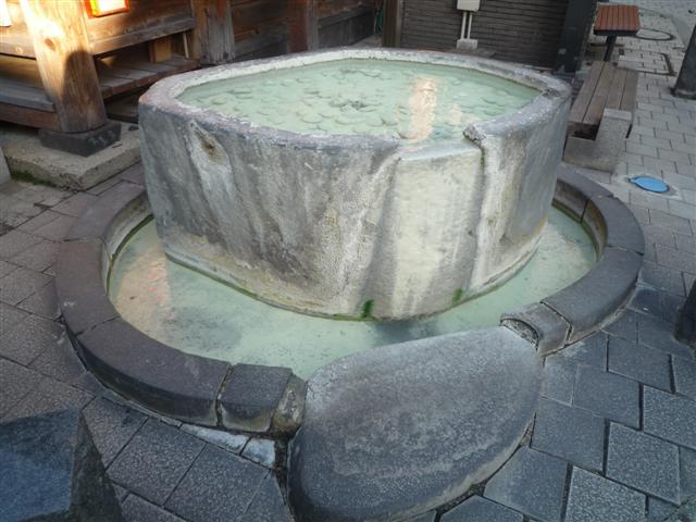 [P1030299+(Small).JPG]