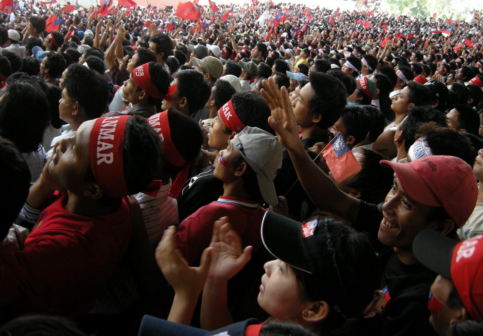 [Football+fan+in+Final+tournament.JPG]