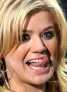 kelly clarkson without makeup