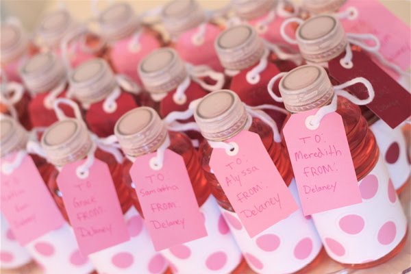 valentines favors amanda s to go valentines classroom favor ideas valentines favors amanda s to go valentines classroom favor ideas