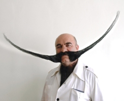 [moustache.jpg]