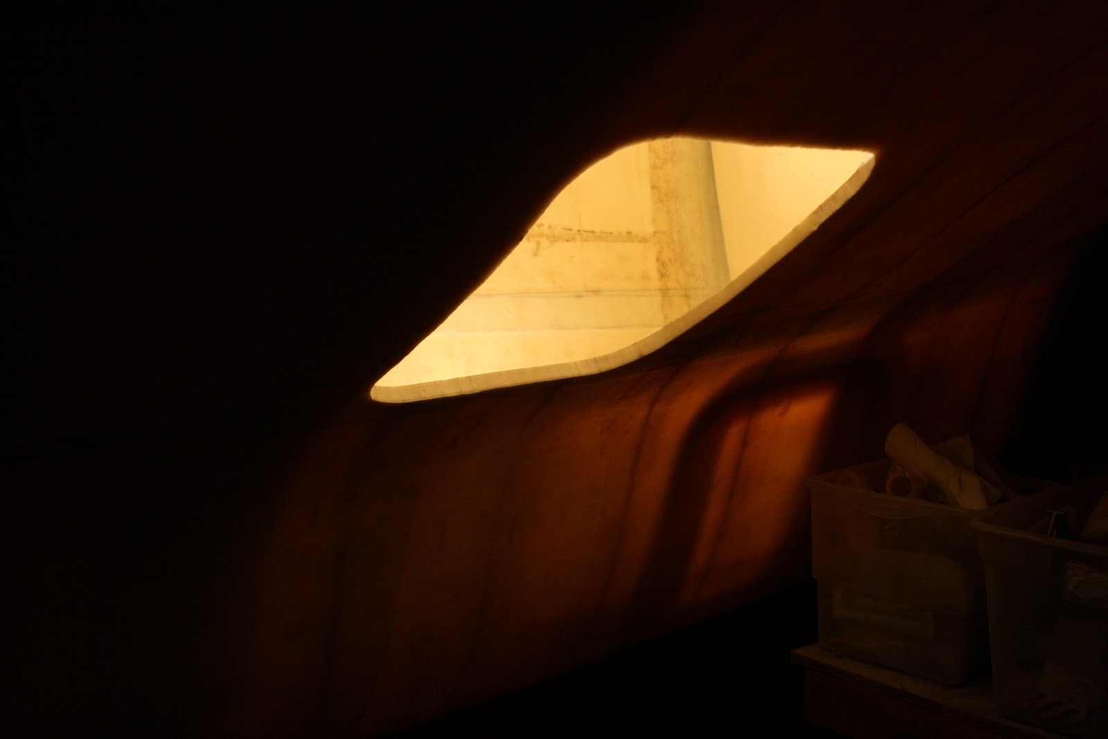 F44SC Catamaran Escape hatches