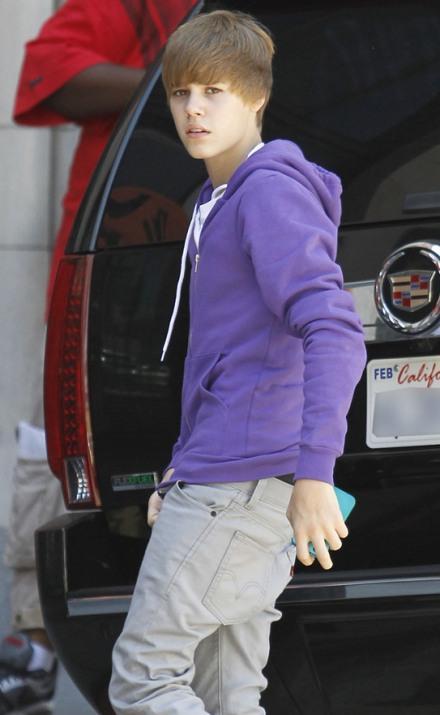justin bieber with glasses justin bieber u smile girl. justin bieber with glasses