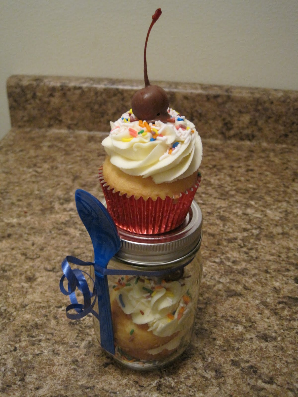 Your Happy Baker Cupcakes in a Jar