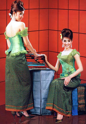Khmer sexy model Neoun Chan Thouen