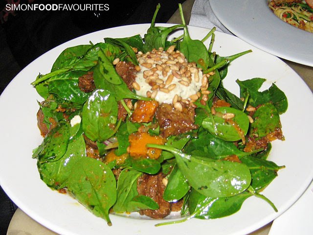 [20091017_1098-Golden-Sheaf_Smoked-lamb-salad-and-roast-pumpkin,-baby-spinach,-yoghurt-cheese-and-pinenuts-$22.jpg]