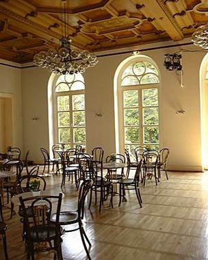 [schlossparktheater-003.jpg]