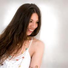 Una tucumana con más años de brasileña que de argentina... María Paula Godoy canta Aquarela do Brasil, de Ary Barroso