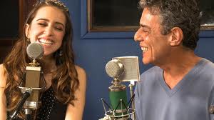Chico Buarque y Roberta Sá cantando Mambembe... Divinos!!!