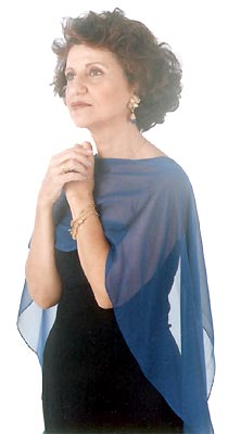 Clara Redig canta Embarcação, de Francis Hime y Chico Buarque